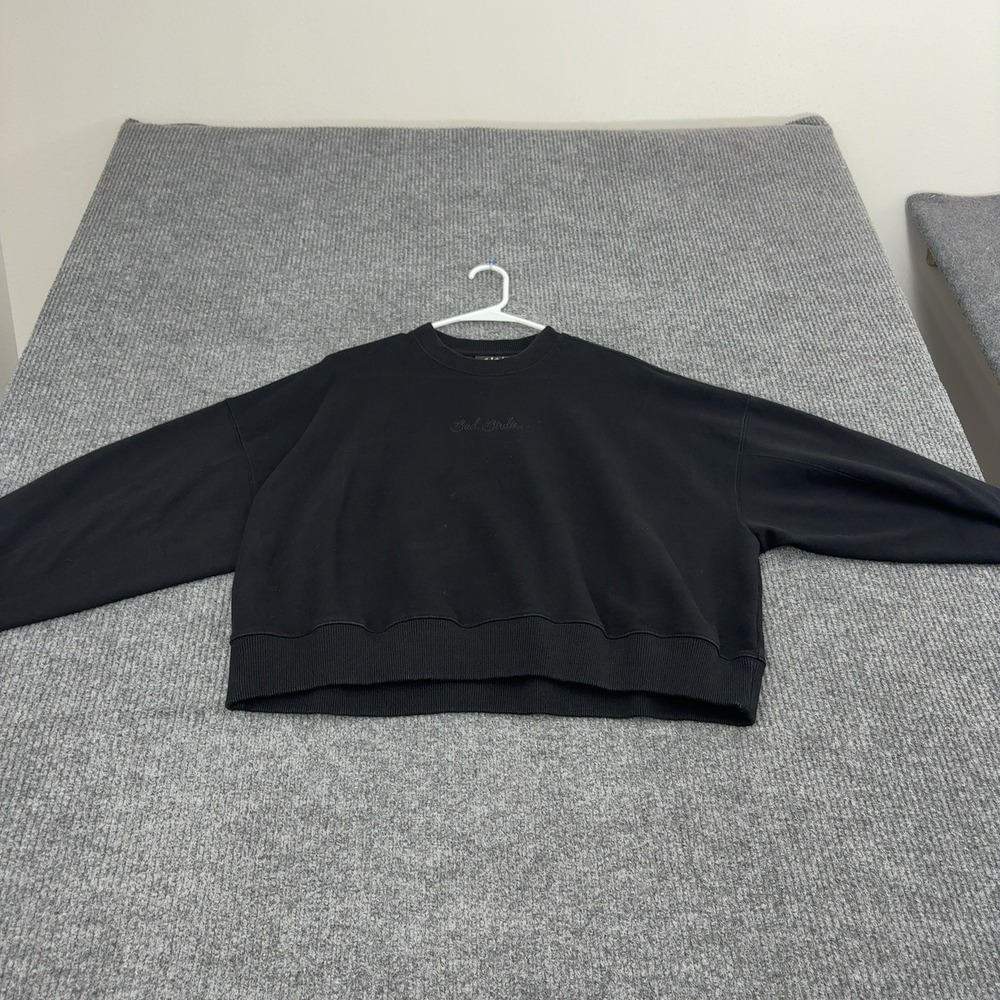 Bad Birdie Sweatshirt Womens M Black Cotton Embroidered Crewneck Streetwear - Picture 1 of 8